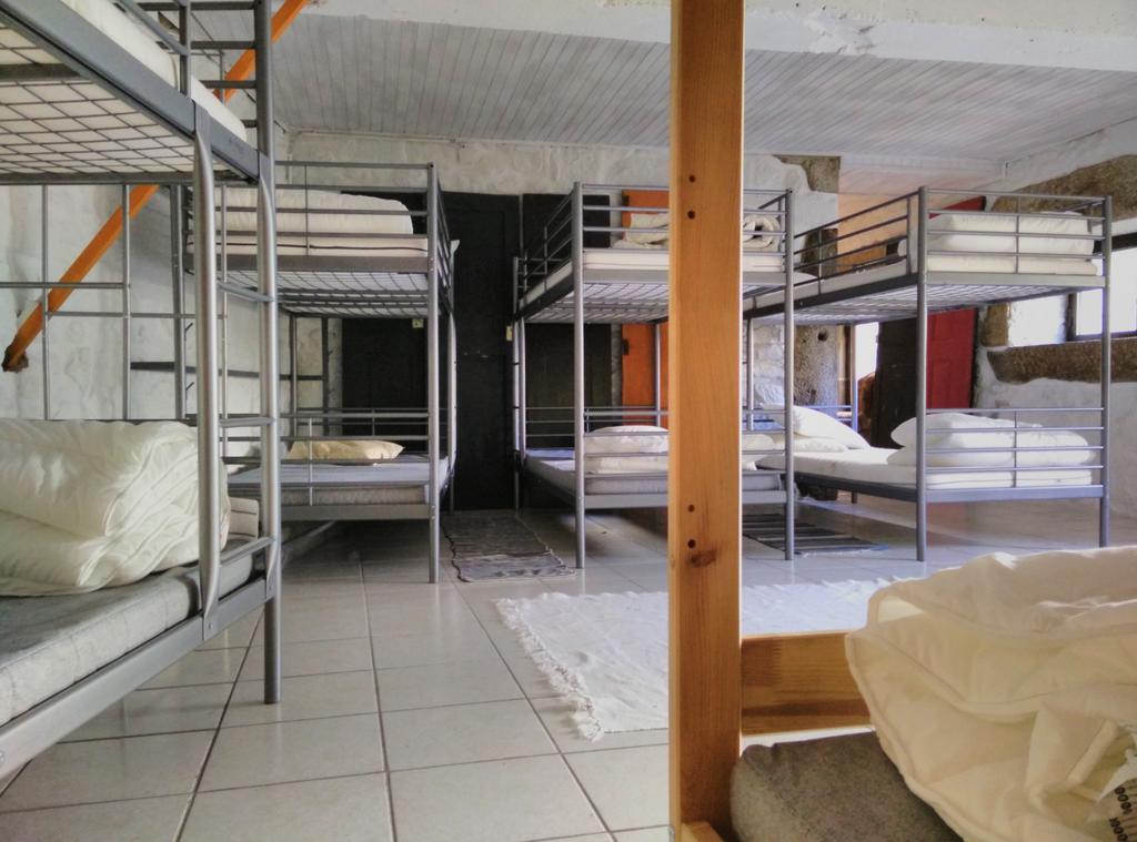 Family Adams House Hostel บรากา ภายนอก รูปภาพ